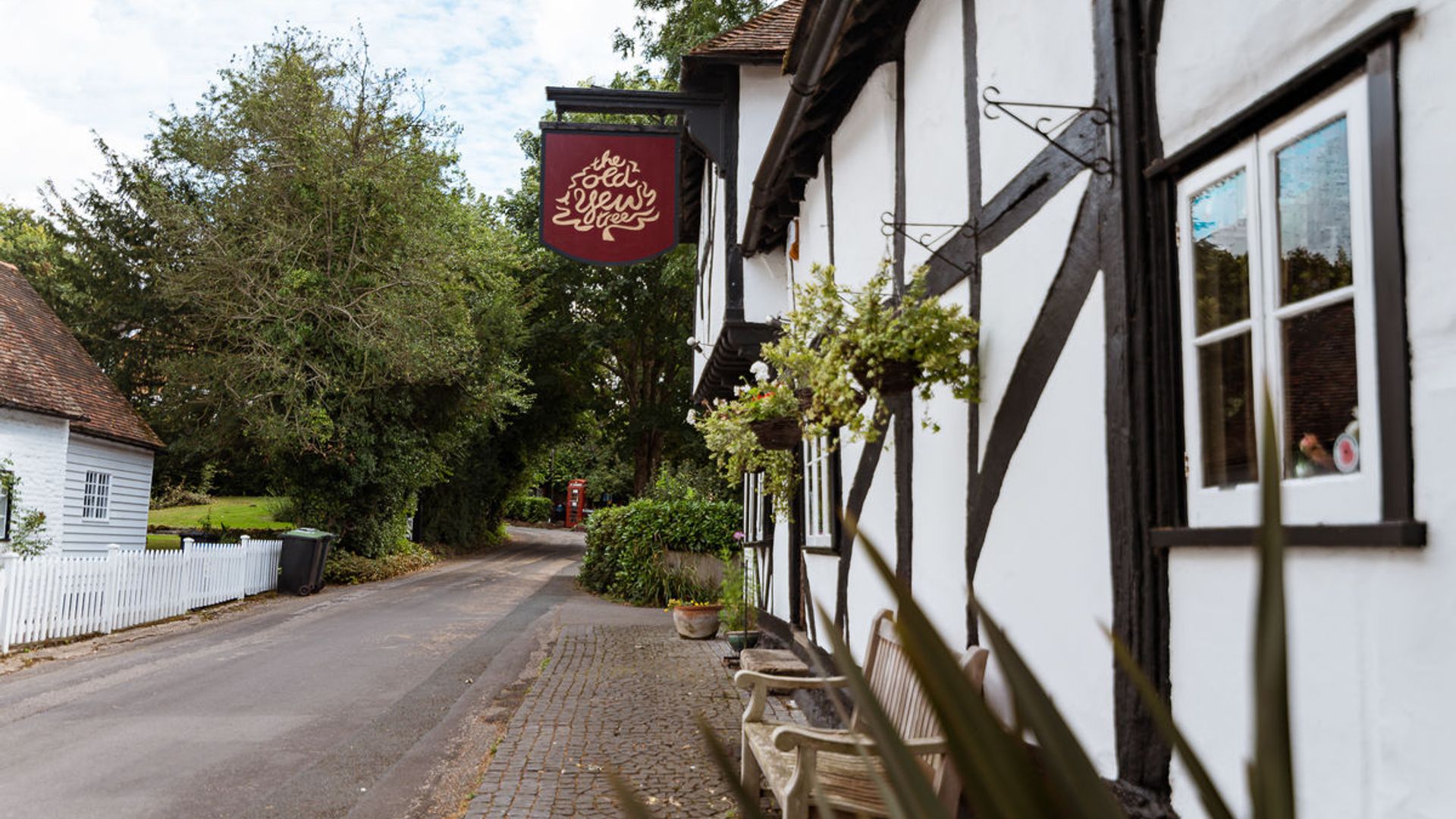 Ye Olde Yew Tree Inn