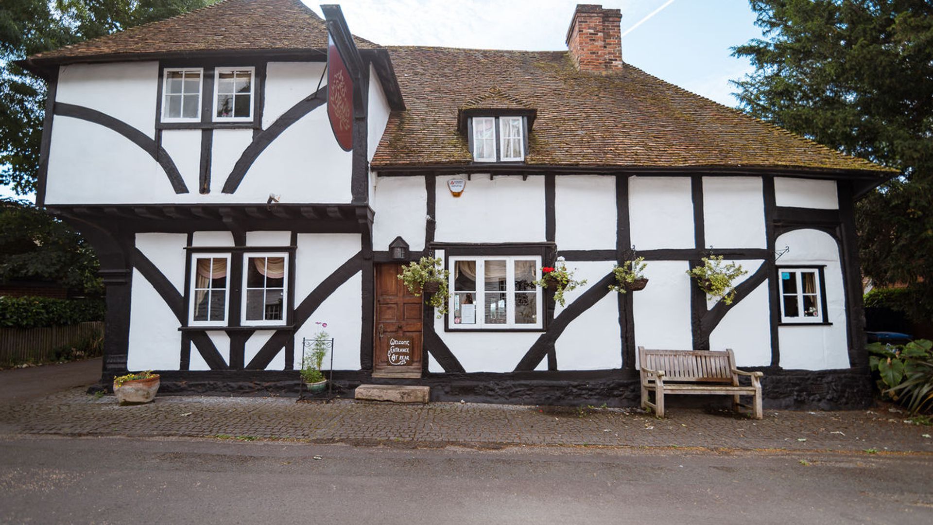 Ye Olde Yew Tree Inn